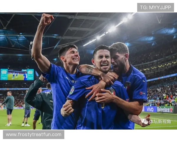 秘鲁队迅速提升攻守转换能力，表现稳健的战术执行力分析