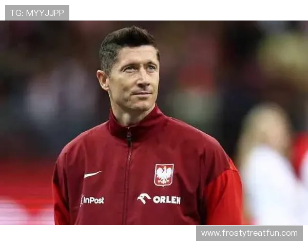 莱万多夫斯基沙特转会传闻持续发酵,球员未来动向备受期待 莱万多夫斯基沙特转会传闻持续发酵,球员未来动向备受期待