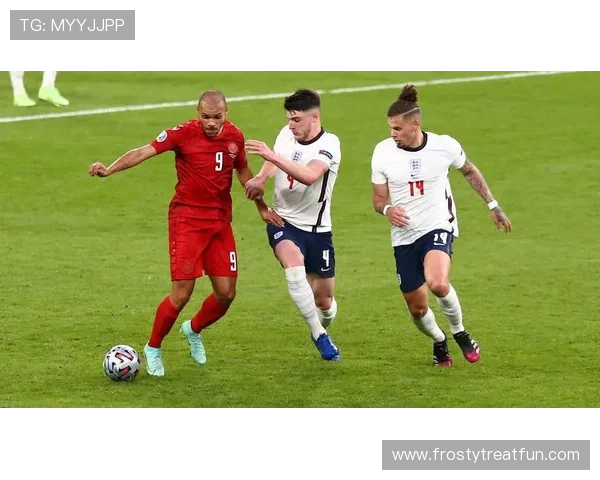 佩德里战术角色与体系依赖：被高估的创造性中场？